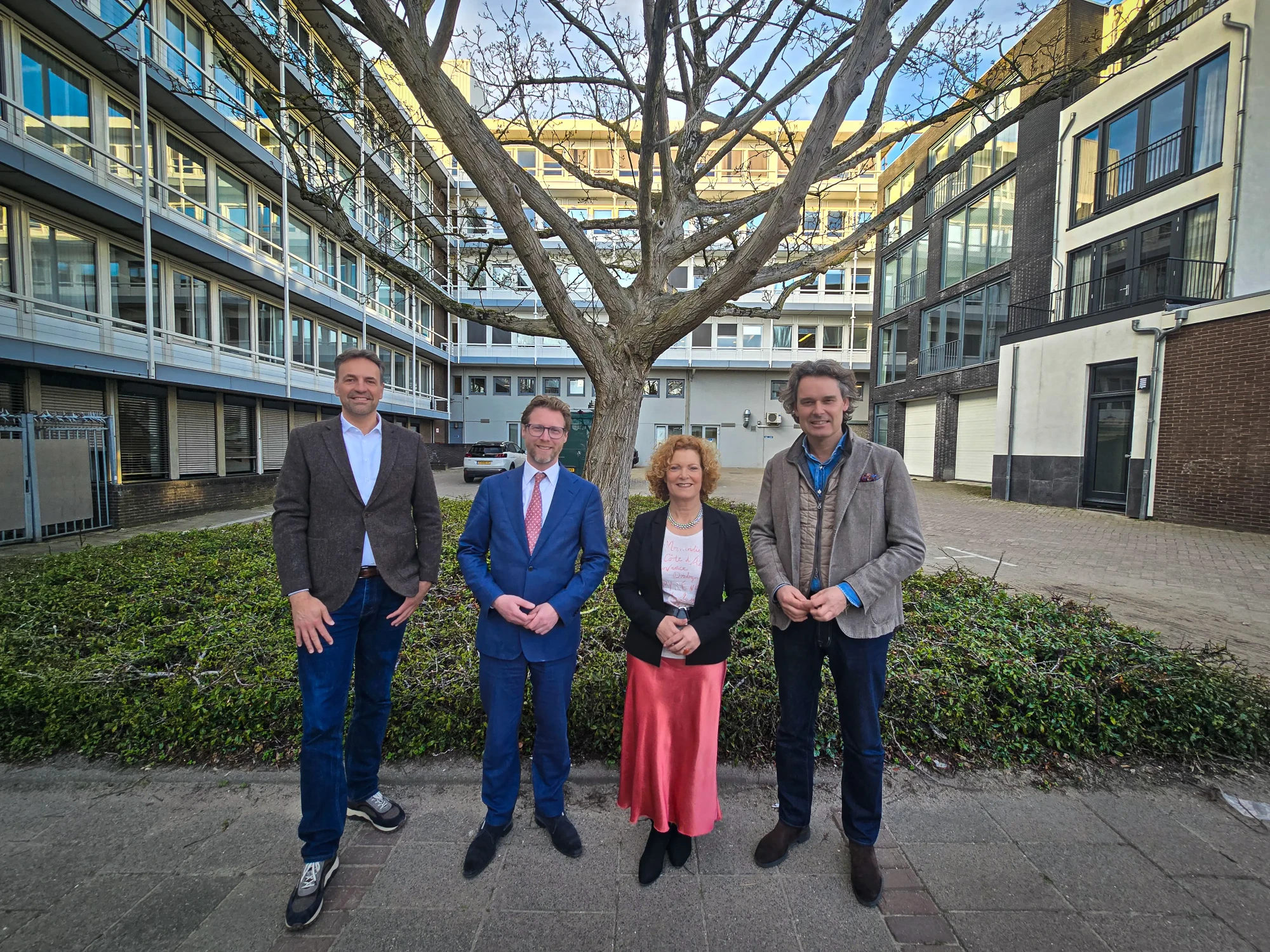 Dordts Geluk ondertekening viering bij monumentale boom 3